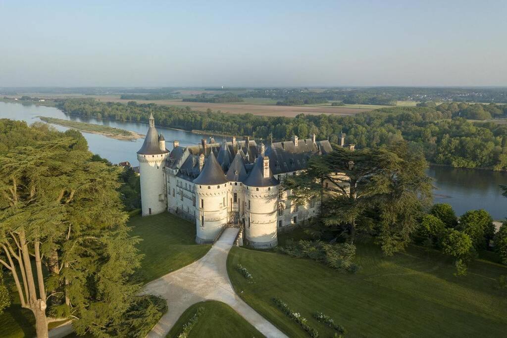 Amalouyse Studio De Charme Au Coeur Des Chateaux De Loire Montlouis-sur-Loire Esterno foto