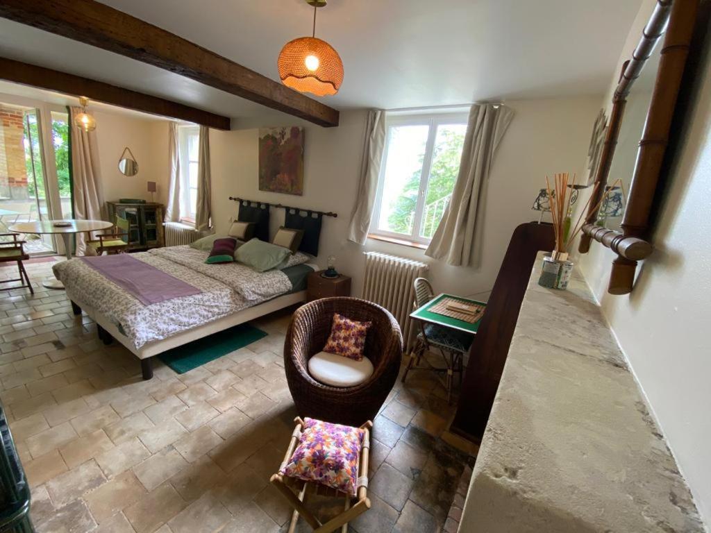 Amalouyse Studio De Charme Au Coeur Des Chateaux De Loire Montlouis-sur-Loire Esterno foto